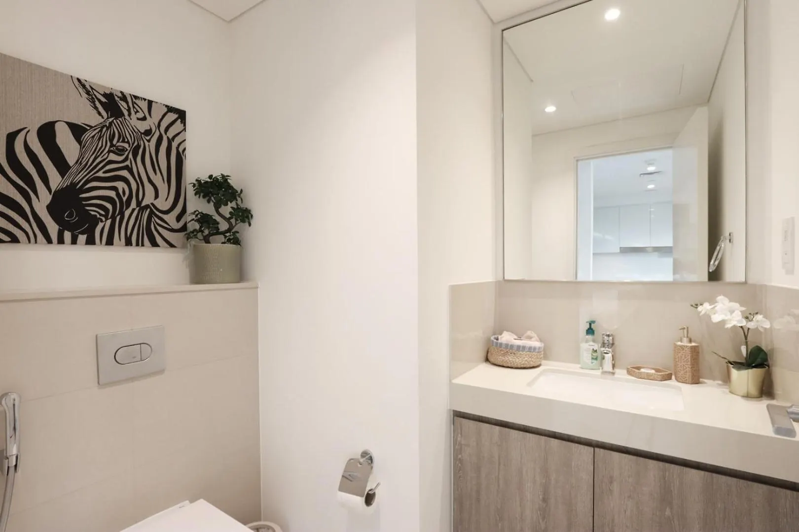 Upgraded 3Br With Burj Khalifa View Next To Dubai Mall Förenade Arabemiraten